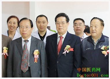 1547603058549497.jpg 四川肛肠医院专家团队.jpg